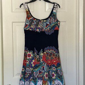 Elegant, dressy, high end Nine West flared summer dress. Size 6, runs large.